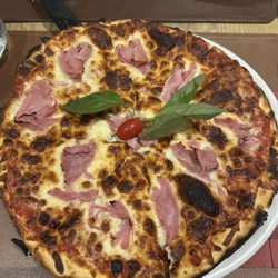Caliente - Solo Mio pizza.
