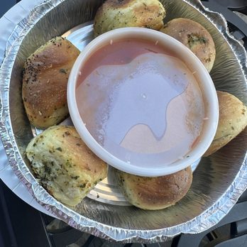 D'amore's Famous Pizza - Garlic Knots - Pizza Near Me - Malibu, California