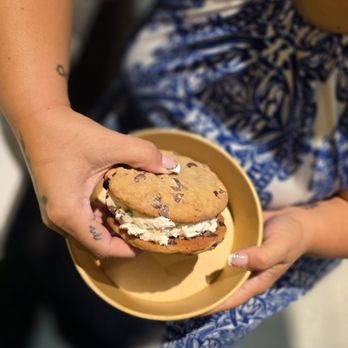 Maxs Best Ice Cream - Different shot of ice cream sandwich cookie - Ice Cream & Frozen Yogurt Near Me - Bethesda, Maryland