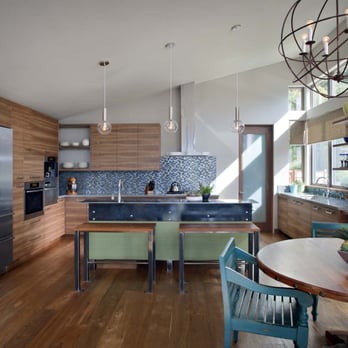 Naylor Construction - a modern kitchen with wood floors - General Contractors Near Me - Cardiff, California Naylor Construction - a modern kitchen with wood floors - General Contractors Near Me - Cardiff, California