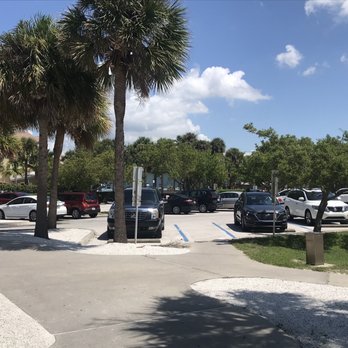 Indian Rocks Beach - Parking - Beaches Near Me - Indian Rocks Beach, Florida