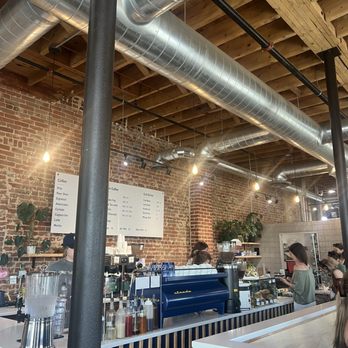 Mango Tree Coffee - Coffee & Tea Near Me - Englewood, Colorado