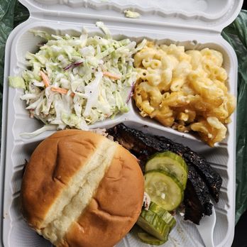 My 4 Sons BBQ - Pulled pork sandwich, brisket, Mac'n cheese, coleslaw - Barbeque Near Me - Tacoma, Washington My 4 Sons BBQ - Pulled pork sandwich, brisket, Mac'n cheese, coleslaw - Barbeque Near Me - Tacoma, Washington