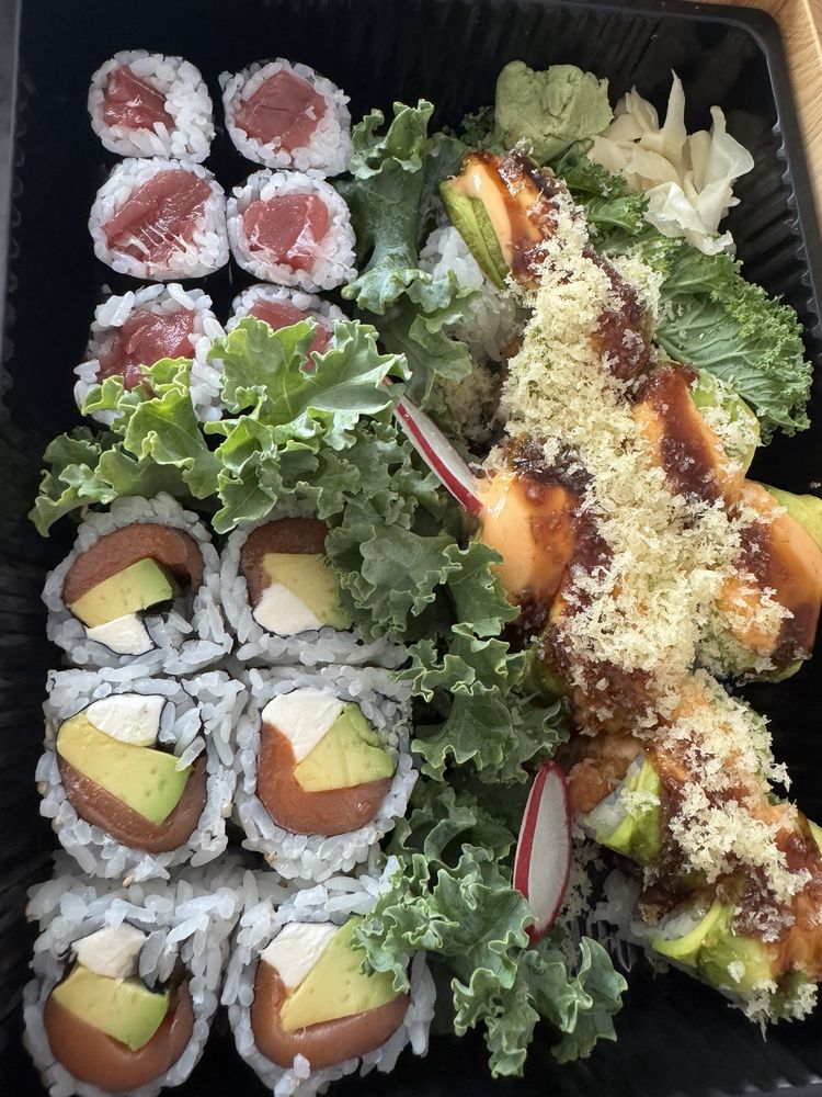 Mirai Hibachi & Sushi Logo
