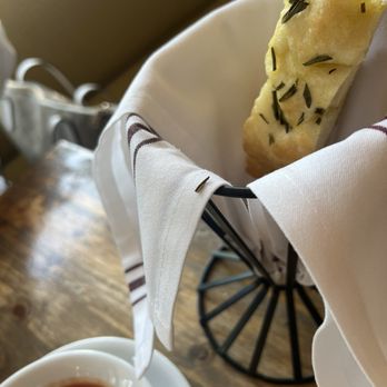De Novo European Pub - The bread doesn't disappoint - American Near Me - Montclair, New Jersey De Novo European Pub - The bread doesn't disappoint - American Near Me - Montclair, New Jersey
