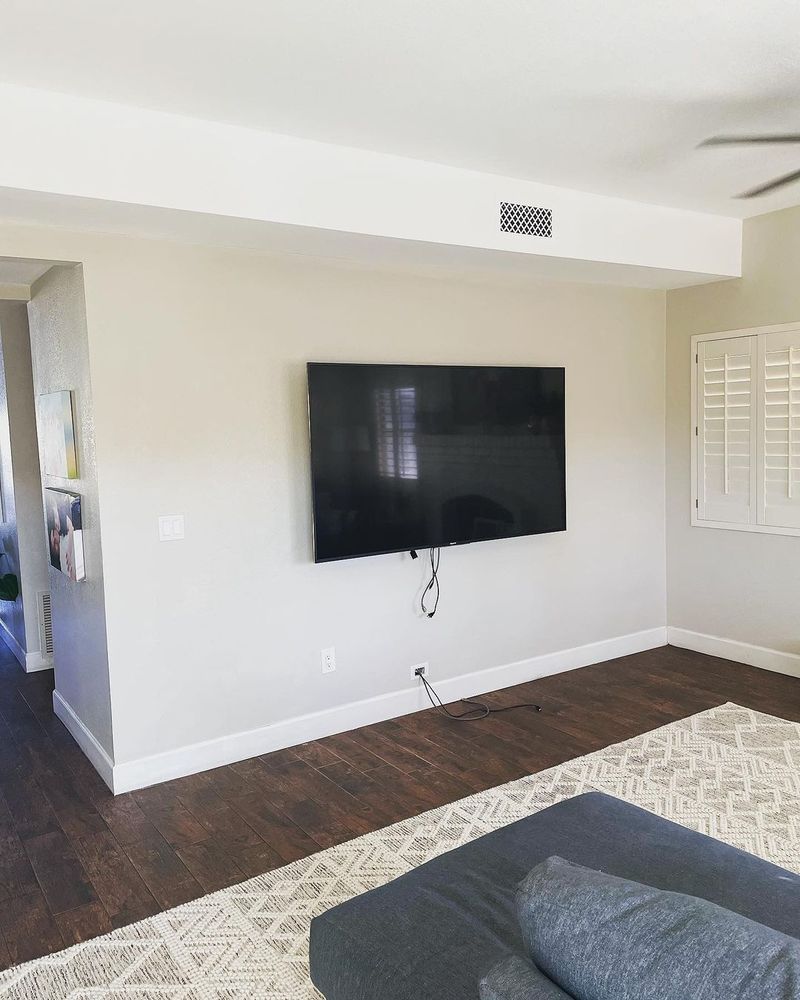 Slide of Mr. Sergei Handyman Service