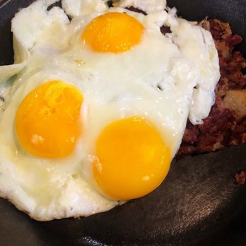 The Peach Cafe - Housemade corn beef hash - New American Near Me - Monrovia, California The Peach Cafe - Housemade corn beef hash - New American Near Me - Monrovia, California