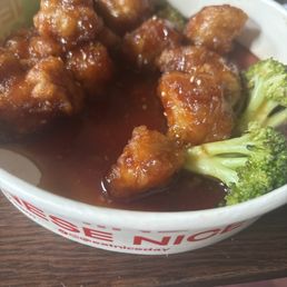 Sesame chicken with broccolli Sesame chicken with broccolli