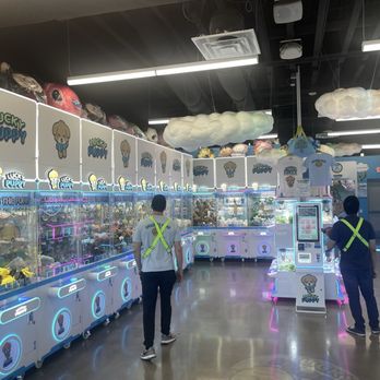 Lucky Puppy Claw Arcade - Arcades Near Me - Spring Valley, Nevada