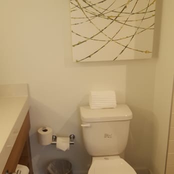 Amara Cay Resort - Bathroom - Resorts Near Me - Islamorada, Florida