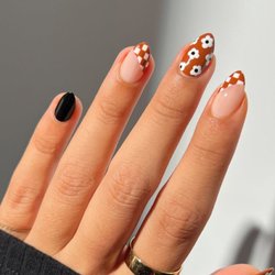 JC Nails