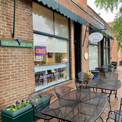 Bluebird Bakery - Outside