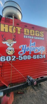 Hot Dogs La Yaquesita by null