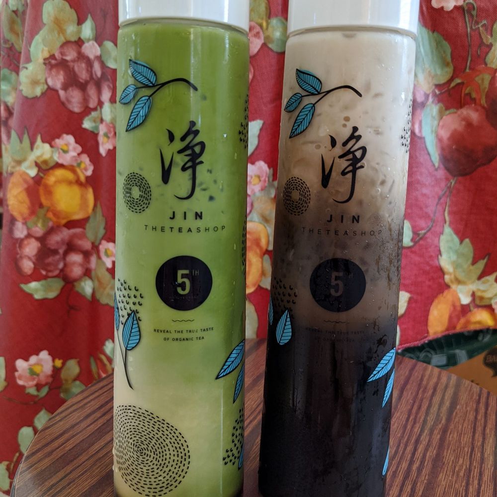 Matcha Latte with Brown Sugar and Day & Night Milk Tea were ok