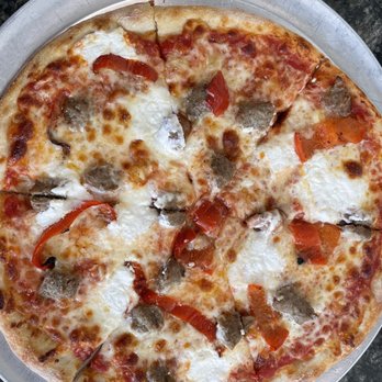 Ziggy’s - Fredo Pizza, ricotta, sausage and roasted red peppers - Chicken Wings Near Me - Brighton, Massachusetts