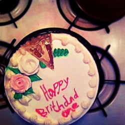 Pan-O-Rama International Bakery - "[We] ensure that what awaits your special someone is not only what you asked for but exceeds your expectations" - Yeah right!