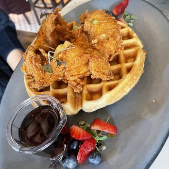 Oliver's Astoria - New American Near Me - Astoria, New York Oliver's Astoria - New American Near Me - Astoria, New York