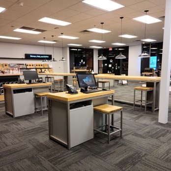 Verizon - Mobile Phones Near Me - Queen Creek, Arizona