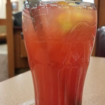 Denny's - Strawberry Lemonade with Light ice an a Lemon Wedge. It's so darn good!! - American Near Me - Fernley, Nevada
