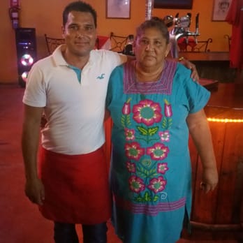 Mama Cruz - Es mi mama cruz y la raso de estar serca del mar los esperamos para atenderlos con todo gusto... - Seafood Near Me - Rosarito, BCN Mama Cruz - Es mi mama cruz y la raso de estar serca del mar los esperamos para atenderlos con todo gusto... - Seafood Near Me - Rosarito, BCN