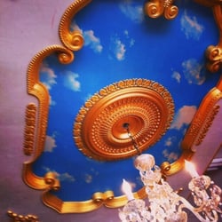 The Red Rooster - Entrance ceiling