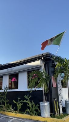 Emiliano La Taqueria by null