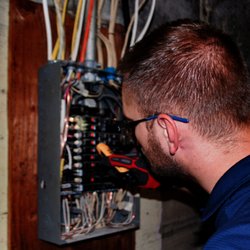 Lake City Inspections - We remove the dead front from electrical service panels in the home to perform a complete professional inspection of the components within.