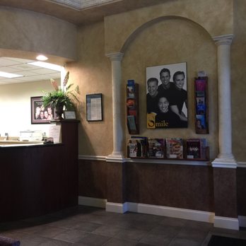 Brandon Cosmetic Dentistry - Lobby - Cosmetic Dentists Near Me - Brandon, Florida Brandon Cosmetic Dentistry - Lobby - Cosmetic Dentists Near Me - Brandon, Florida