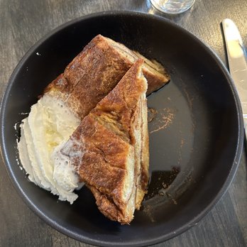 Spoonline Bistro - Croissant French Toast. Fantastic! - Wine Bars Near Me - Girdwood, Alaska