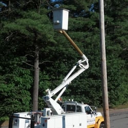 Blanchard & Daly Electrical Contractors Inc - 40' Bucket Truck