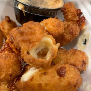 Coyote's Bar and Grill - What happens when you over cook cheese curds - American Near Me - Hillsboro, Oregon