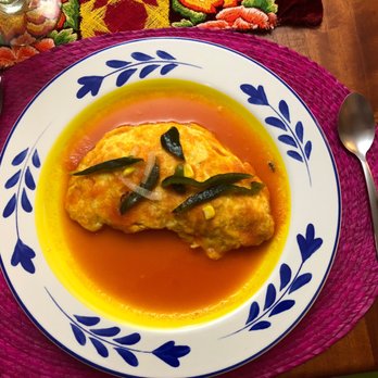 La Casa de mis Recuerdos - An omelette garnished with plobano peppers in a red salsa. - Bed & Breakfast Near Me - Oaxaca, OAX