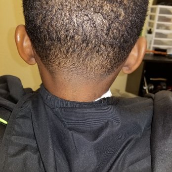DEBONAIR  DESIGN STUDIO - Barbers Near Me - Phoenix, Arizona