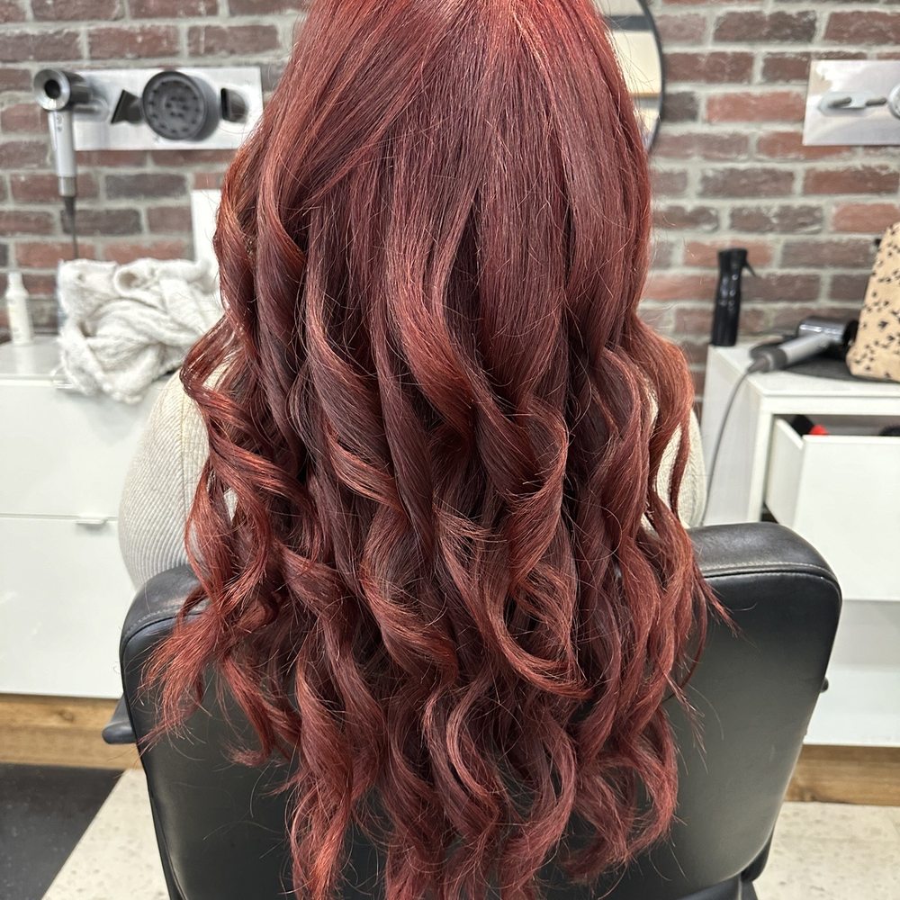 Salon On Main - Wash and curls by Maddie $60 - Hair Salons Near Me - Tomball, Texas Salon On Main - Wash and curls by Maddie $60 - Hair Salons Near Me - Tomball, Texas