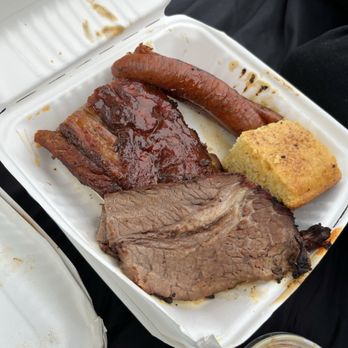 Badlands BBQ - Barbeque Near Me - Norco, California