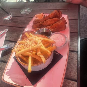 R10 Social House - The Fish & Chip - New American Near Me - Redondo Beach, California R10 Social House - The Fish & Chip - New American Near Me - Redondo Beach, California