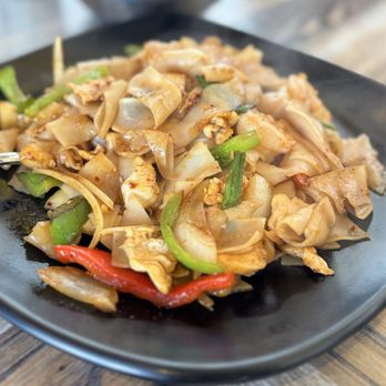 Rice Street Thai - Rice Street Noodle - Asian Fusion Near Me - Bell Gardens, California
