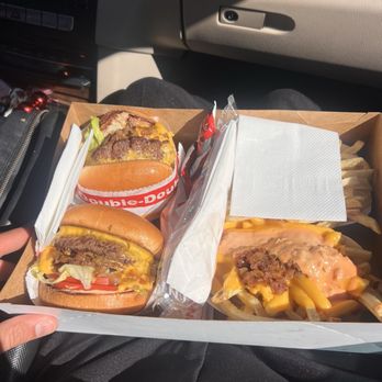 In-N-Out Burger - Burgers Near Me - Irvine, California In-N-Out Burger - Burgers Near Me - Irvine, California