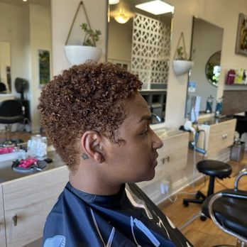 Simone Oni - Tapered cut and color - Hair Stylists Near Me - Berkeley, California