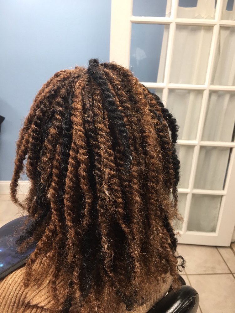 HOMETOWN HAIR BRAIDING Updated September 2024 41 Photos & 31 Reviews 9006 Woodyard Rd