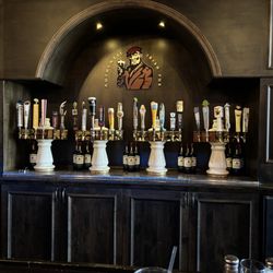 Blarney Stone Pub - Taps, some if them