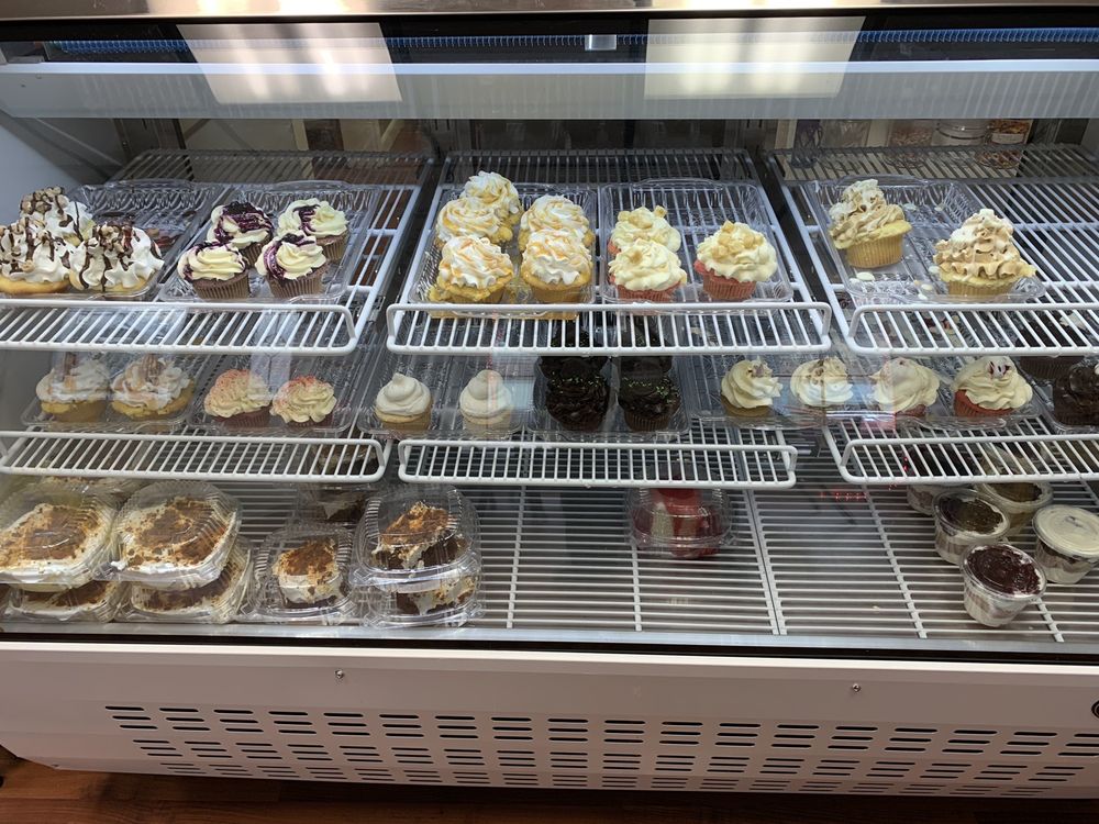 SUGAR MOMMA’S SWEET SHOP & BAKERY CLOSED 10 Photos Desserts 229