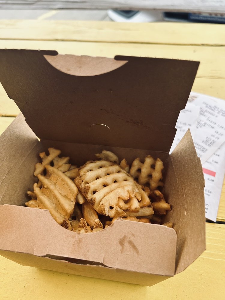 BUST OUTS 43 Photos & 46 Reviews 5200 N Elston Ave, Chicago