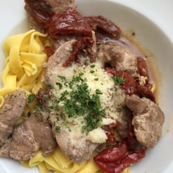 U Zachariáše - Tagliatelle se susenymi rajcaty a veprovou panenkou