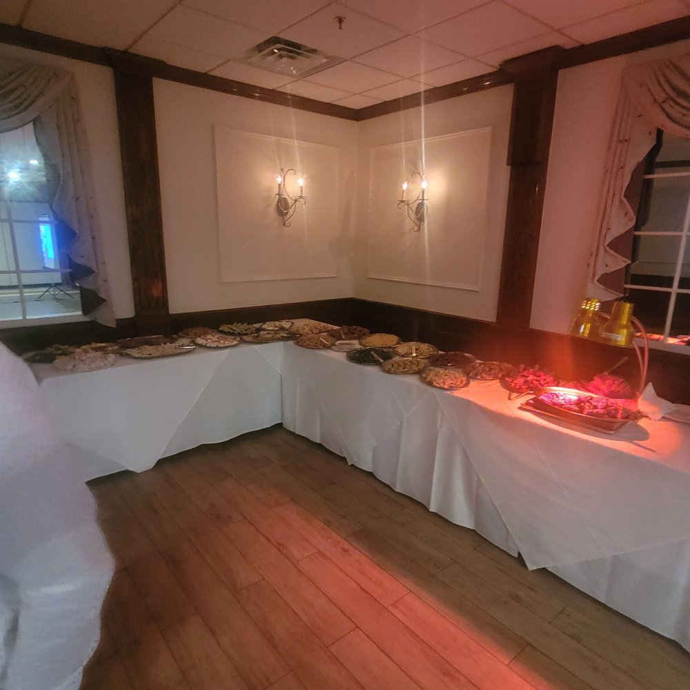 Don Pepe - just a couple of foods. just a couple of amazing seafood scents - Spanish Near Me - Newark, New Jersey