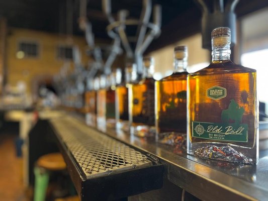 Grand Canyon Brewing + Distillery by null