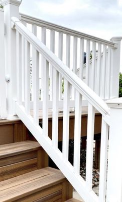 RG. BLUE STONE BUILDERS LLC Logo