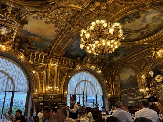 Le Train Bleu by null