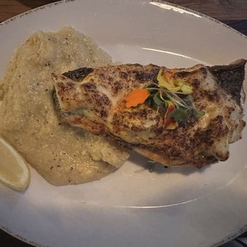 The Beach House - Seafood Near Me - Ottawa, Illinois