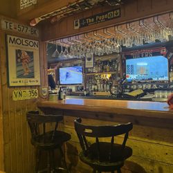 Tommy's Neighbourhood Pub
